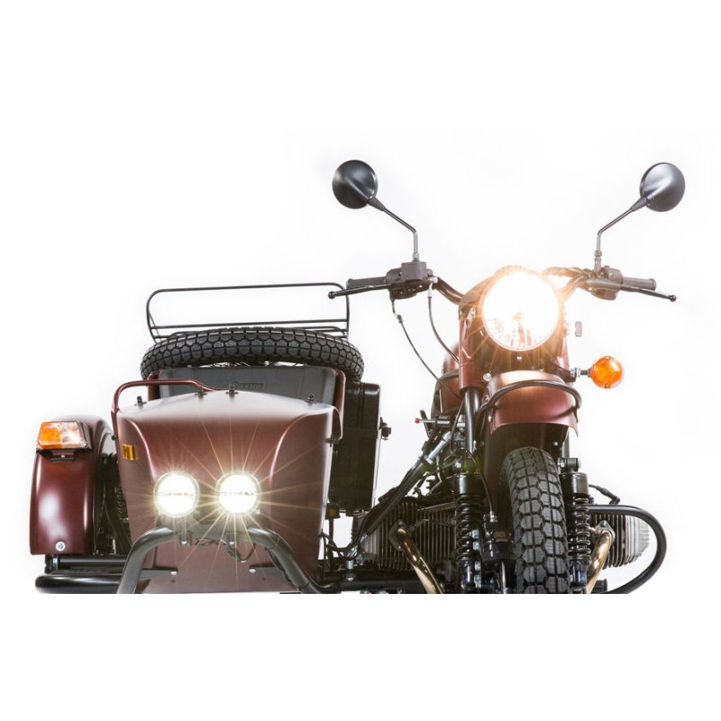 Kit d'éclairage LED double side-car avec lampes jaunes — Moto Side Aventure  - URAL Valence